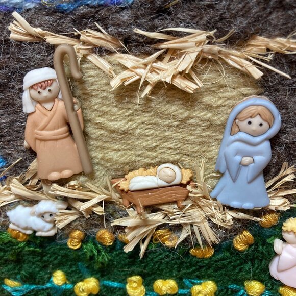 Framed Handmade Nativity Knit One of a Kind - Picture 7 of 7
